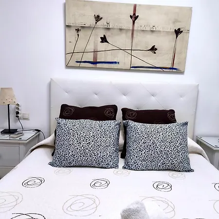 Cervantes Apartament *